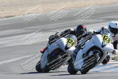 media/Nov-01-2025-CVMA (Sat) [[fc0f7531b8]]/Race 9-Amateur Supersport Middleweight/